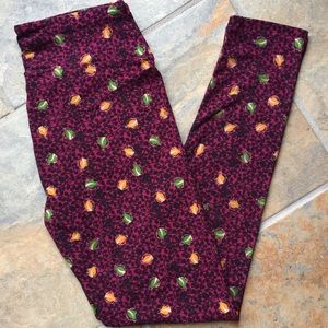 🍃NWOT Vine Print Leggings🍃